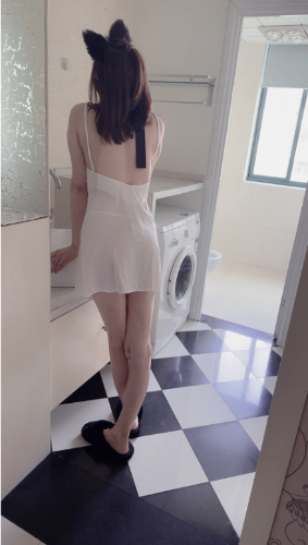 155754bxqq884hkk0ux87g.png